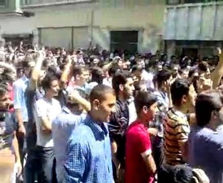 Peaceful Demonstration Against Assad 2011-08-05 سوريا حمص البياضة جمعة الله معنا syria homs albayada 015