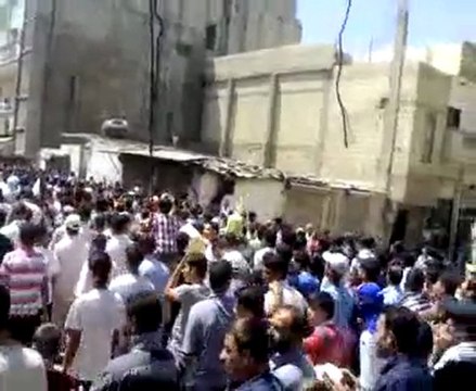 Peaceful Demonstration Against Assad in Albayada , Homs , Syria 2011-08-05 الجزء الثالث سوريا حمص البياضة جمعة الله معنا 014