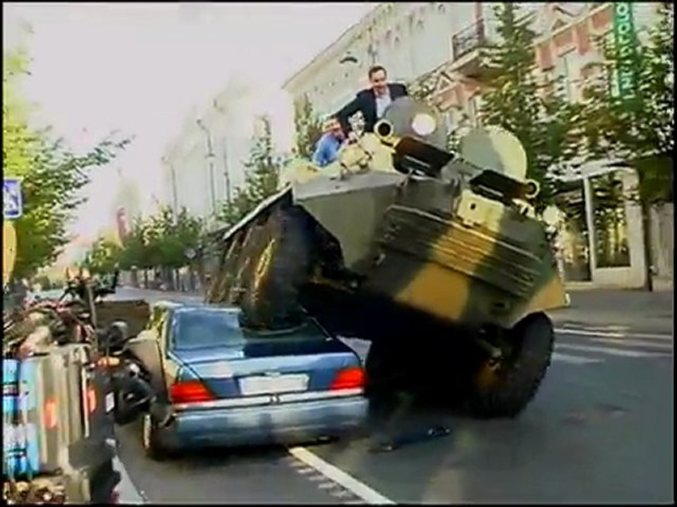 Vilnius Mayor A.Zuokas Fights Illegally Parked Cars with Tank - YouTube