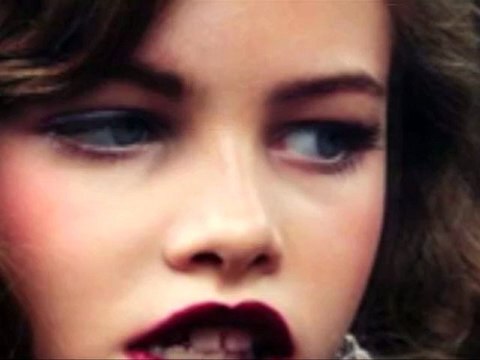 Jeunes filles victimes du féminisme-pornocrate