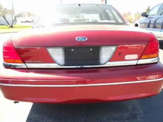 2000 Ford Crown Victoria Marinette WI - by EveryCarListed.com