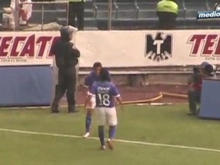 Download Video: Medio Tiempo.com -  Cruz Azul 2-1 Atlante. Chuletita revivió y le dio el triunfo a La Máquina, 6 de Agosto del 2011