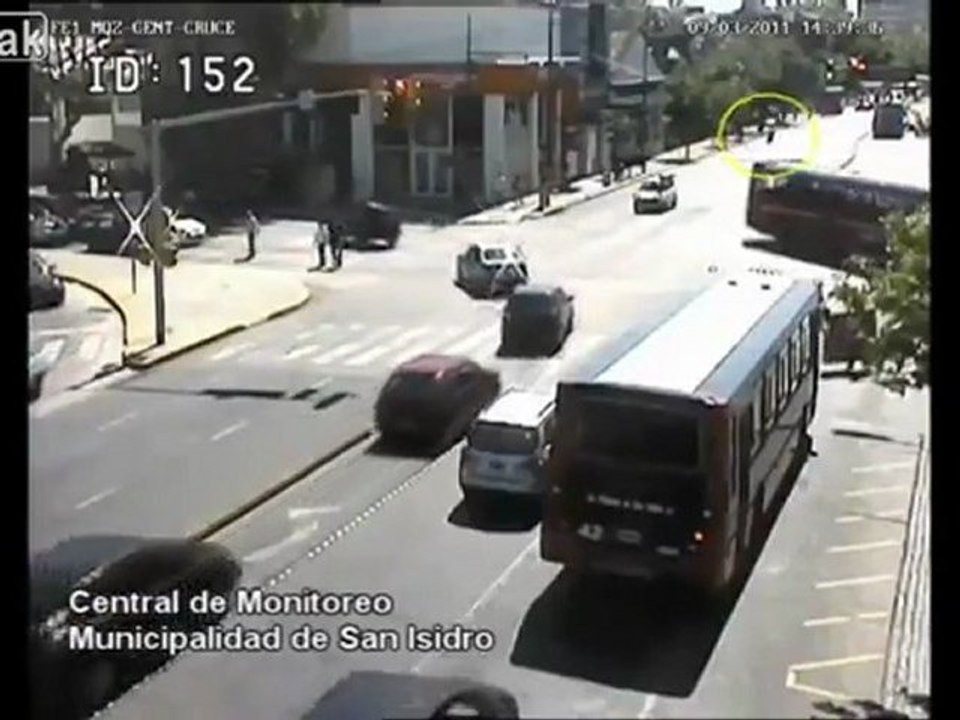 Police Chase endet in Motorradunfall