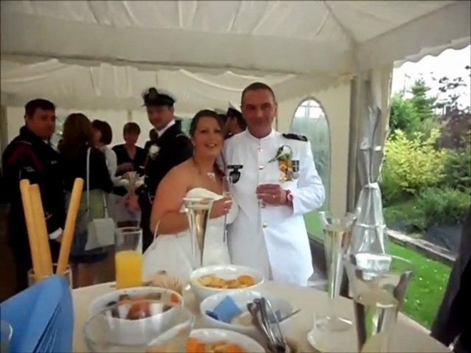 Remise du cadeau de mariage de la part de Belgian-navy.be à Karine et à Jean-Philippe le 6 août 2011