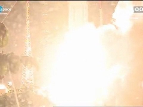 Ariane 5 uzaya gönderildi