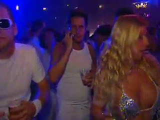 Tiesto-Live At Sensation White (01-07-2006)