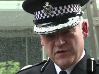 Grande-Bretagne: la police arrête 42 personnes après les émeutes de Tottenham