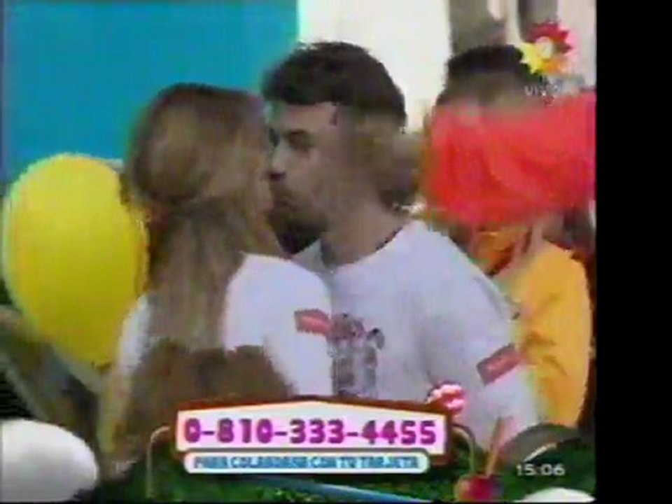 Pedro y Paula beso en "Un sol para los chicos" - 07 de Agosto 2011