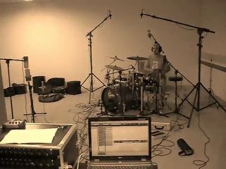 Drum session au studio la boite à caca