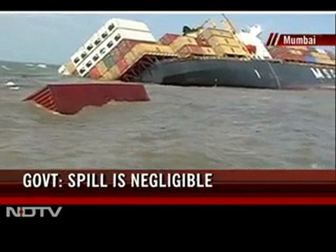 Mumbai: MV Rak leaking oil, environmentalists worried
