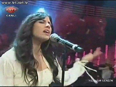 DAMLA Gel gör beni aşk neyledi Yıldızım sensin-5 TRT 2011