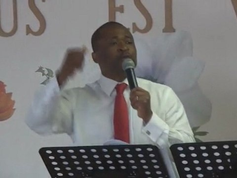 Lève-toi et gagne le combat - (Christophe ENAME)