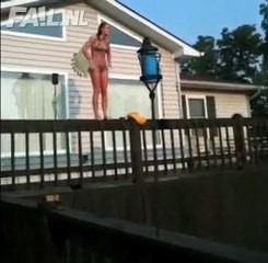 Zwembad in springen Fail