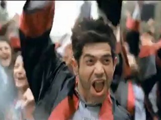 Oyuncu Köpek Gezgin Vodafone Freezone Reklamı 2011