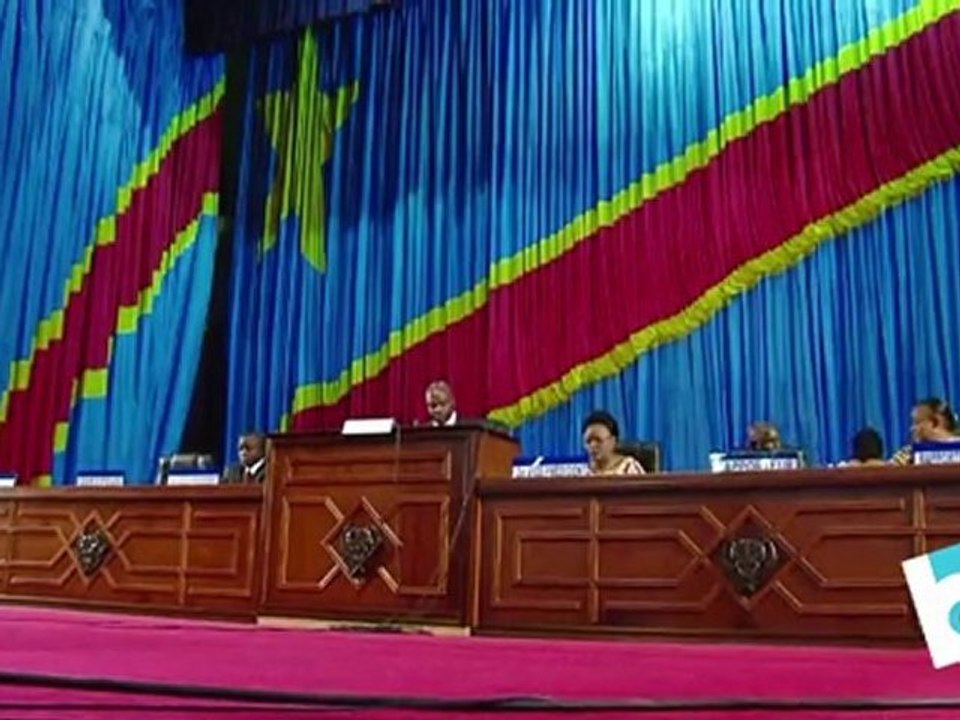 Le Parlement  en session extraordinaire pour examiner les annexes de la loi électorale.