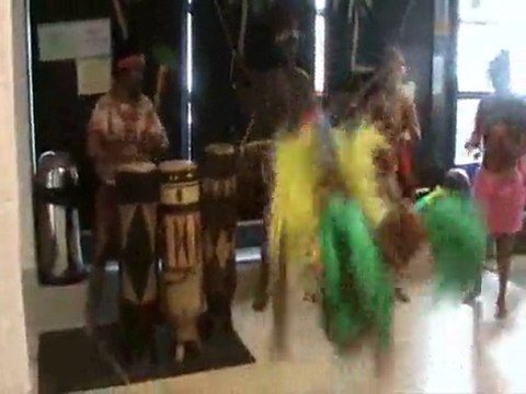 La poetesse Nathy Ebriet et Christelle047 Danse africaine 75018