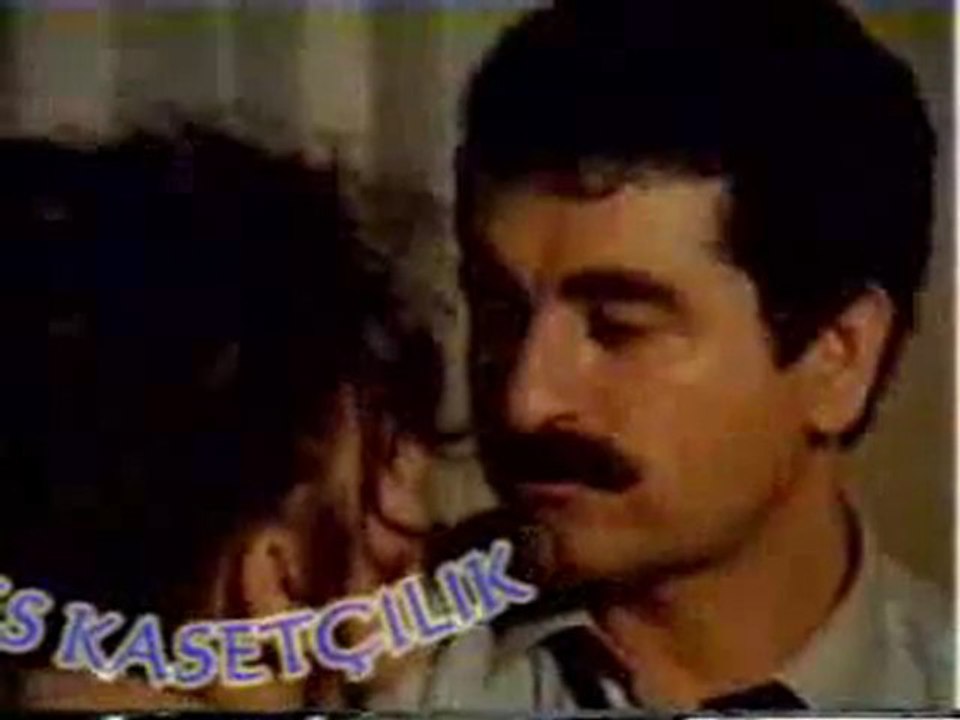 ibrahim TatLıses Yıkılmışım WWW.SESLİLAİLA.COM