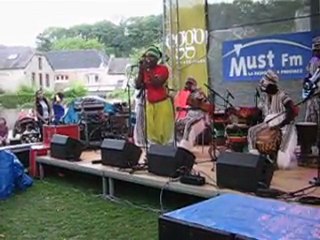 YANKADIY - 7 AOUT 2011 -  FETE DE L' EAU A PROFONDEVILLE