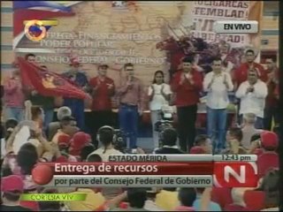 Jaua entrega recursos