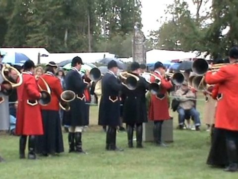 CARROUGES 2011 les echos des frontières
