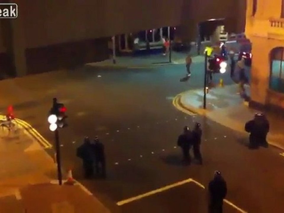 London Riots - Woolwich Police Overrun