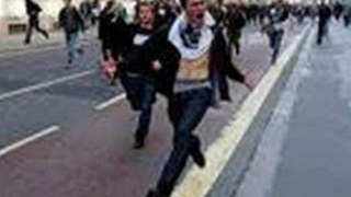 London Riots - Rioters steal from injured boy. - FIVEaa Videos