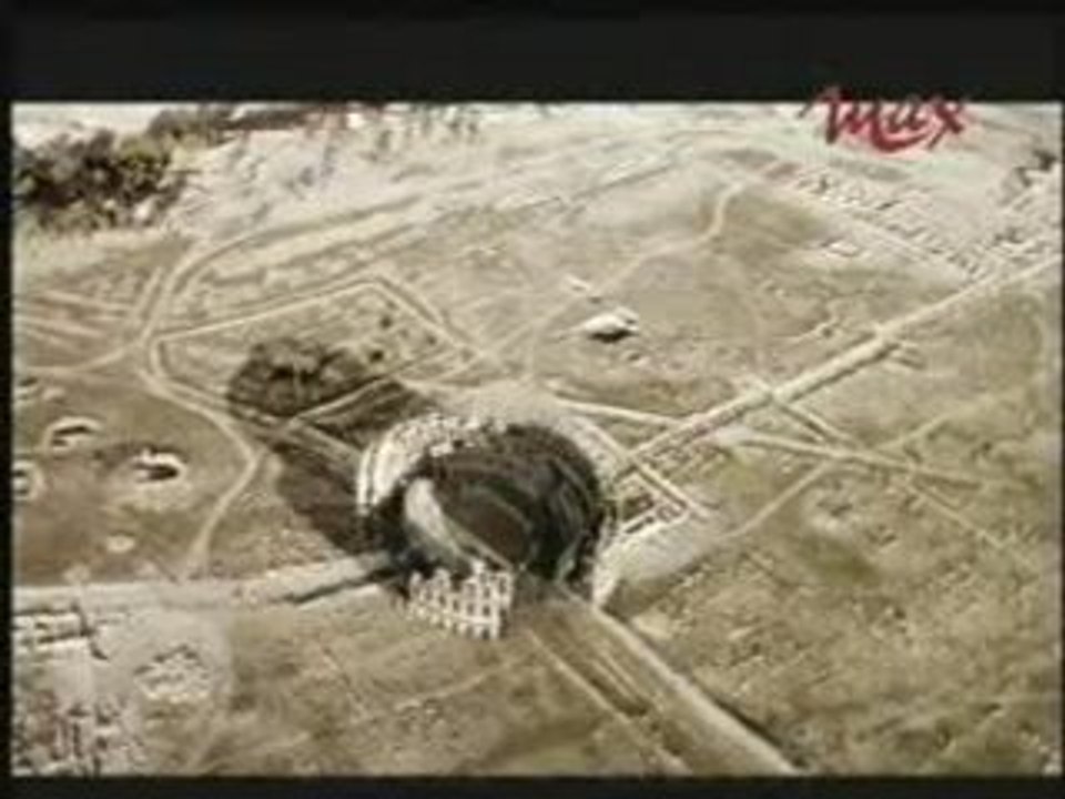 Pub Comique - Nike (Good vs. Evil)