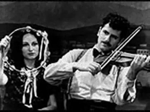 Sezen Aksu arkadaş şarkısını duyunca ( 2011 öptüm albümü ) Serbülent Öztürk yapımı