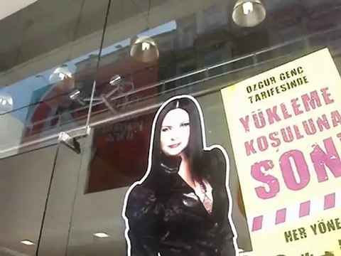 İstiklal Caddesi Kadar / Beyoğlu Kimin Oğlu