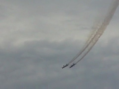 2011 Thunder Over Michigan: USN Blue Angels #2