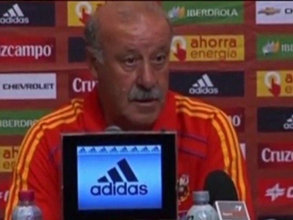 Spanien trifft in Italien ein