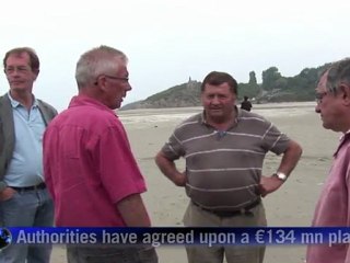 France closes algae-contaminated beaches