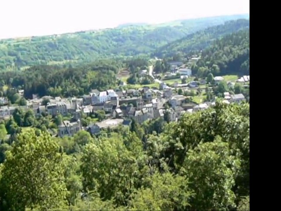 A la découverte de Murol et de son château