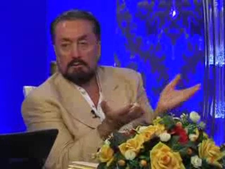 İncil'in ve Tevrat'ın, Kuran'a uygun kısımlarına uymak gerekir