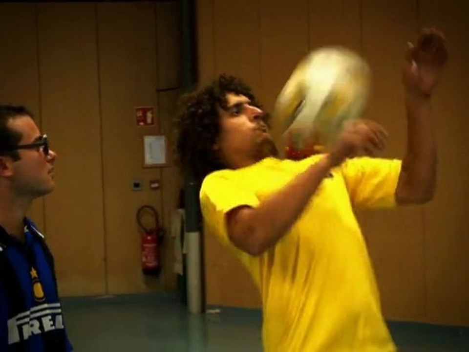 Parodie pub Nike Football