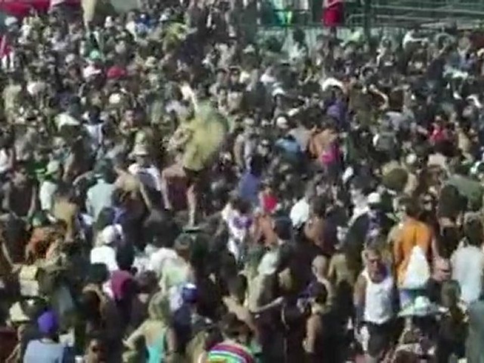 Dancing Girls Fall Fail