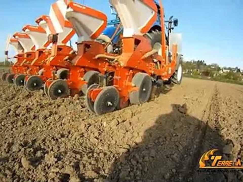 Autoguidage sous abonnement - Caroline Desbourdes (Arvalis) : « Une économie de 10 à 23 €/ha/an en fonction de la précision »