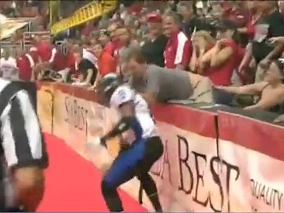 Jacksonville Sharks Fan Tackles Georgia