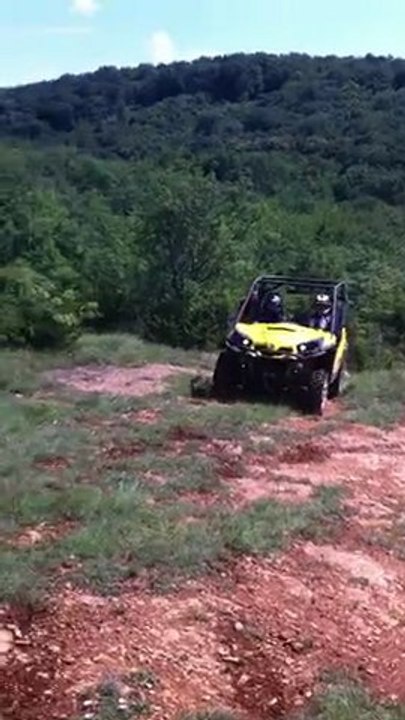 COMMANDER  CAN AM