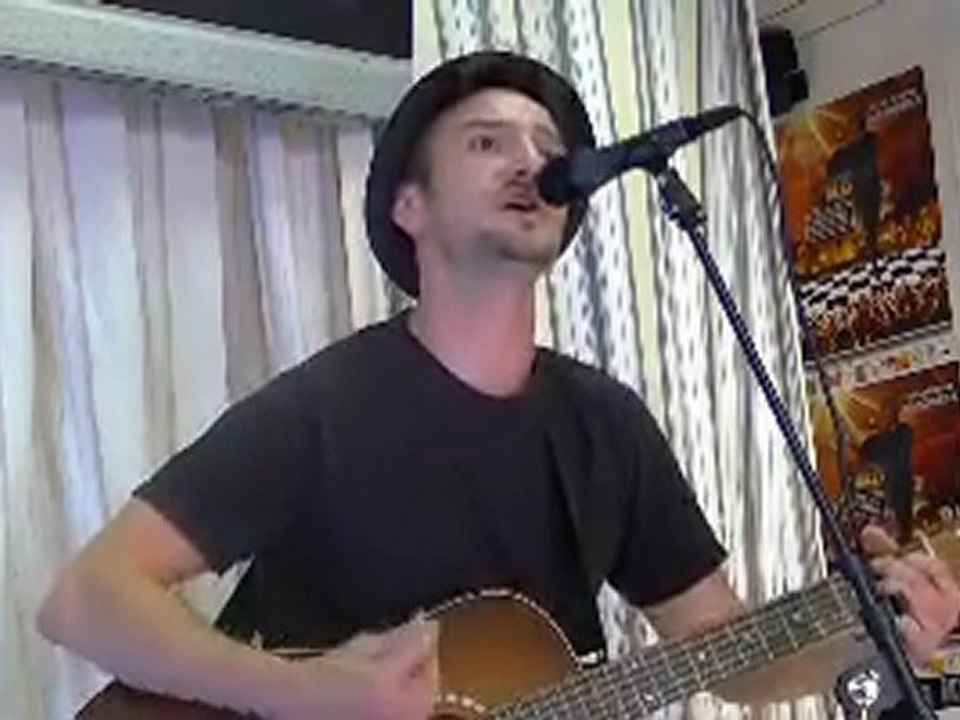 Alexandre Saint Cricq  - Petit bonhomme en mousse