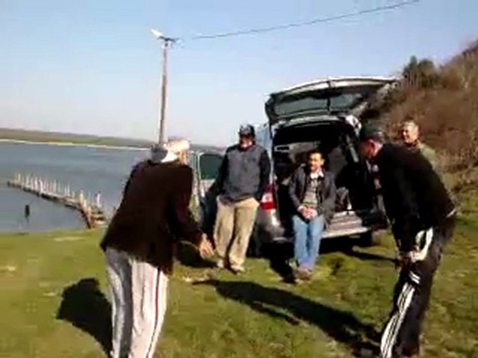 BALABAN KÖYÜ amca oynuyor balaban köyü BALABAN sahilde yazda