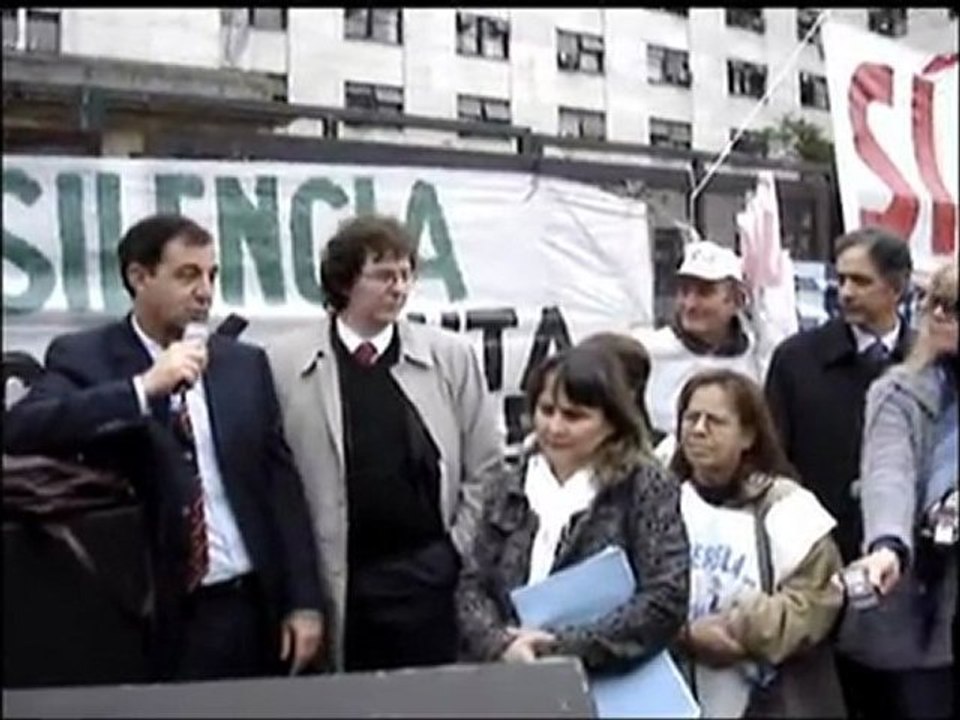 QUERELLA COMODORO PY 10-08-2011