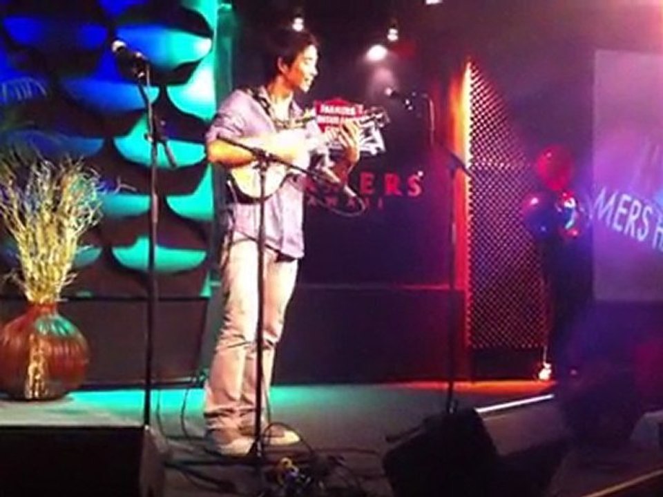 Jake Shimabukuro - "143 (Kelly's Song)"