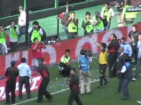 Medio Tiempo.com - La afición no se olvida de Chava: Carlos Reinoso, 10 de Agosto del 2011