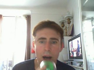 Wiwi égratigne "twinkle twinkle little star"