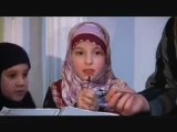 Küçük Alman kızdan müthiş Kuran tilaveti
