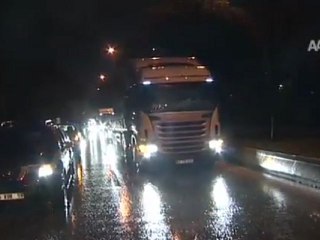 BAŞKENT YAĞMURA TESLİM