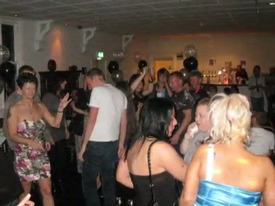 D.j frozen private bookings 2010-2011 snap shots and vids Promo