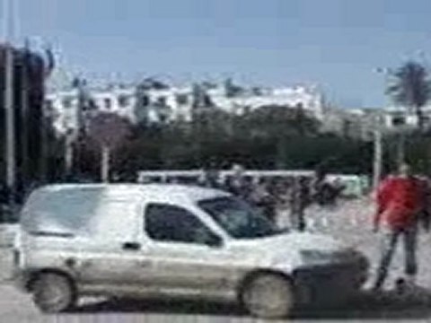 sncft gare place barcelone tunis tunisie (2)