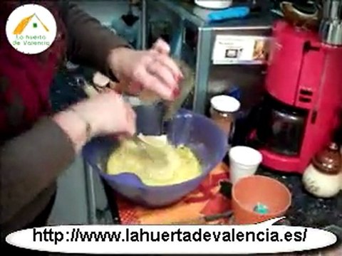 Comprar naranjas. Coca de chocolate con naranja-I